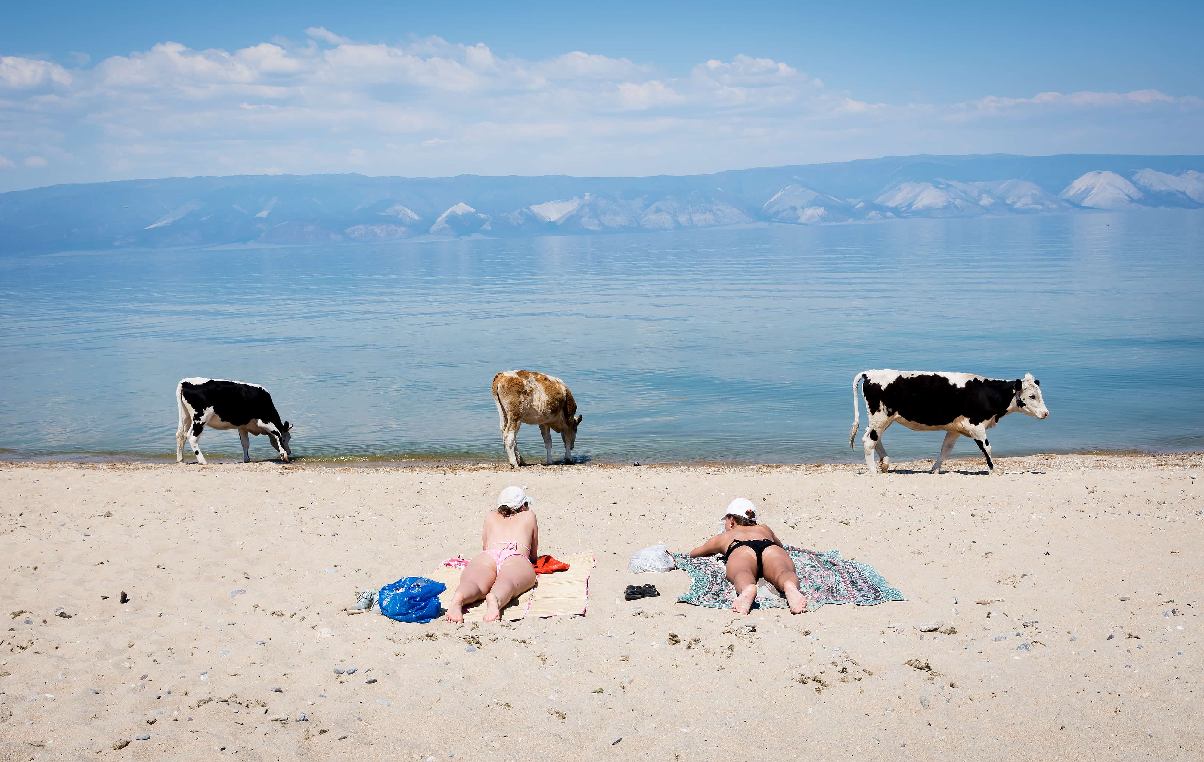 A Sunday Afternoon in Lake Baikal_57x90cm_Pigment print_2021.jpg